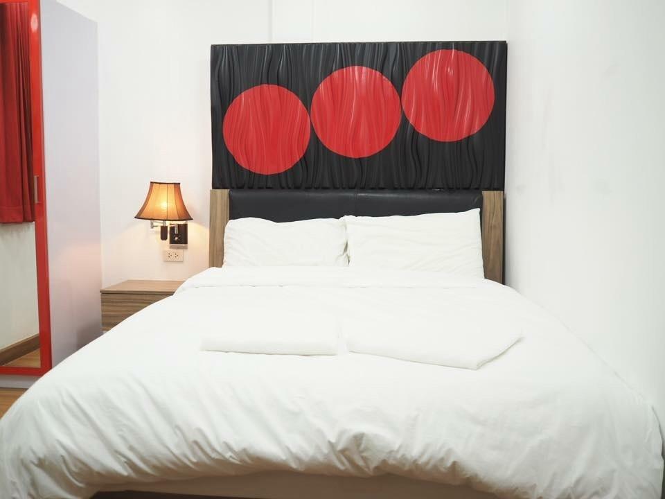 Pook Swan House Hotel Pattaya Habitación foto